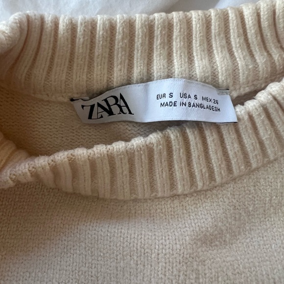 Zara ivory and black striped sweater - size small - Picture 2 of 3